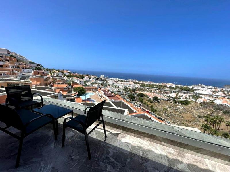 Foto 0cdcc3c7-1380-4bd7-9a65-2d424a7cff46. Casa adossada a europa 20 a San Eugenio Alto Adeje