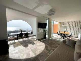 Reihenhaus in Europa 20. Casa adosada con vistas al mar en san eugenio