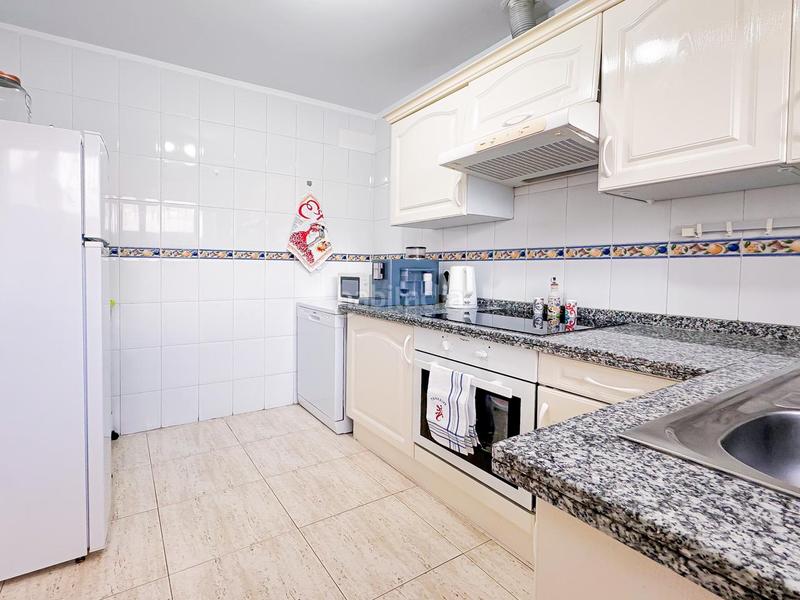 Foto 697aa8e5-02bf-4b33-b122-f16c80a6da6a. Dúplex a de moscú 111 a Playa del Duque Adeje