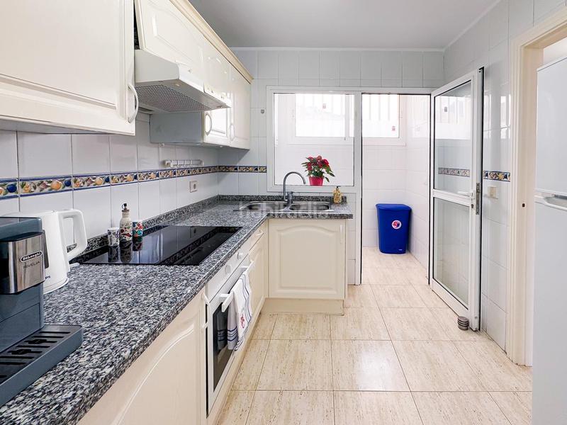 Foto df39b2e6-0fbb-46df-b97e-1114b6547285. Dúplex a de moscú 111 a Playa del Duque Adeje