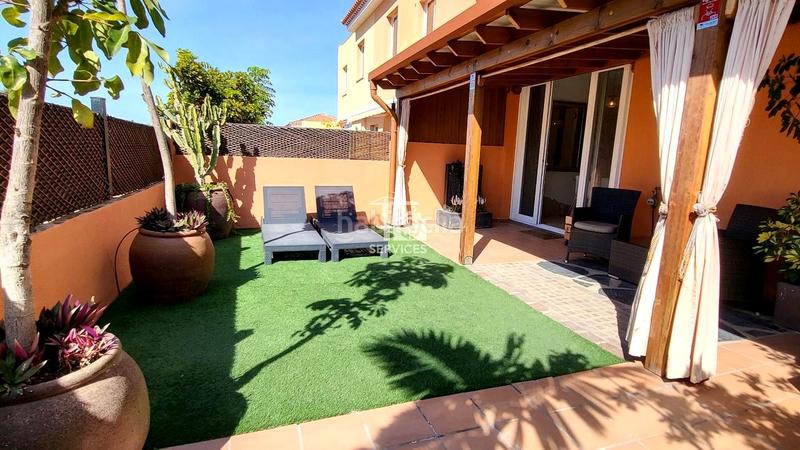 Foto 3c9cee54-62b1-496e-91a1-b7e78f299518. Reihenhaus in tucan 10 in Palm - Mar Arona