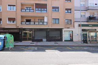 Local Comercial en N/a. oportunidad! local de 100 metros cuadrados en el centro de musk