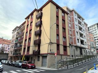 Local Comercial  Juan crisostomo arriaga kalea. local de 66m y muy bien ubicado en santurtzi!