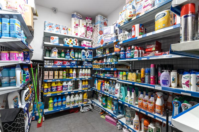 Foto 6b9e8ab3-803b-4bb1-a236-6a76280bfe53. Local comercial en madariaga etorbidea 47 en San Pedro de Deusto - La Ribera Bilbao