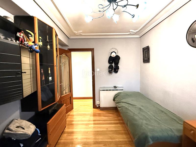 Foto be5c9c9f-e8bf-442a-b254-20b684c93b5c. Appartement dans menendez y pelaio kalea 11 dans Centro-Ariz-Uribarri Basauri