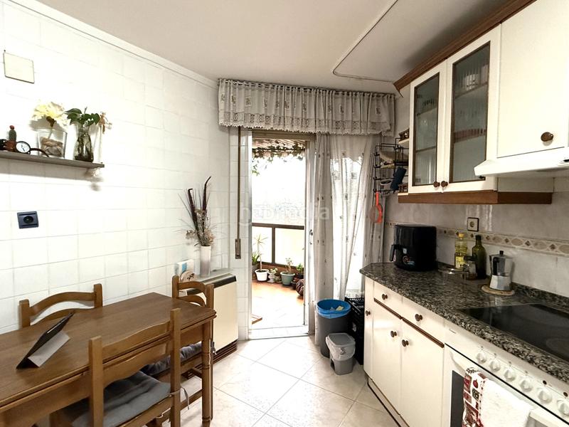 Foto d87a6d34-5563-4eea-875e-f2c4942d7306. Appartement dans menendez y pelaio kalea 11 dans Centro-Ariz-Uribarri Basauri