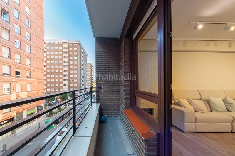 Foto c509a595-8f52-4a45-8f55-fb31d5c1e8f5. Piso en San Pedro de Deusto - La Ribera Bilbao
