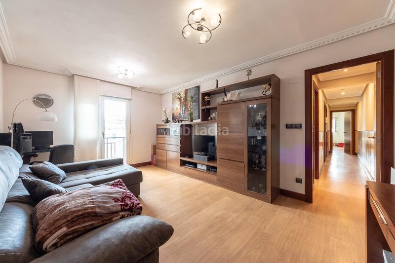 Foto 109aa5ff-35ad-4618-8345-6db04ae06f4c. Piso en Galdakao