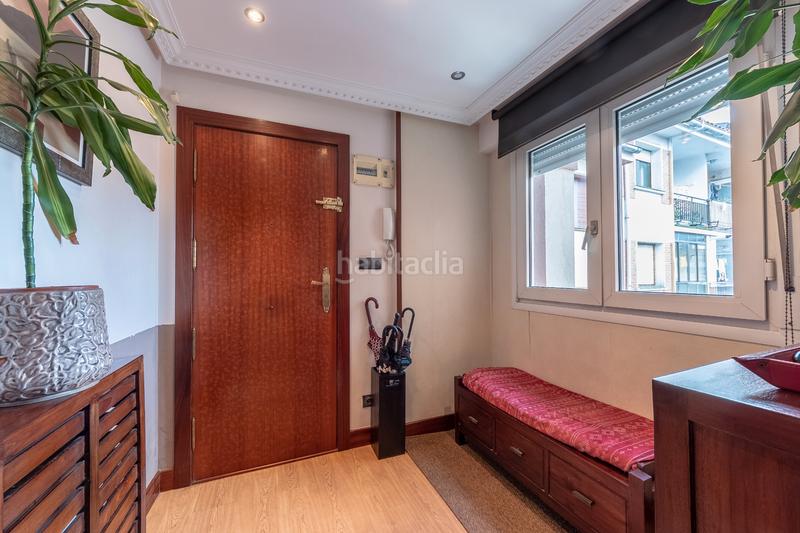 Foto 14590617-cb5c-4b1b-bfa2-b1ea387d0798. Piso en Galdakao