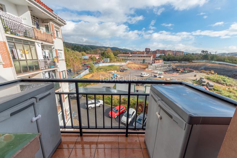 Foto 57a3e07a-da1f-4e23-8fad-c3a1b09d34f0. Piso en Galdakao