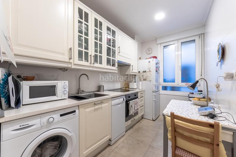 Foto f855941c-a059-48a8-bdc2-f7f784e1c2ae. Etagenwohnung mit heizung in San Pedro de Deusto - La Ribera Bilbao