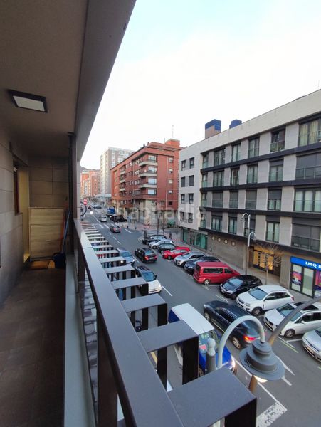 Foto f08bc987-1455-40e5-a56c-4c0dfa2848d0. Pis amb calefacció aparcament a San Pedro de Deusto - La Ribera Bilbao