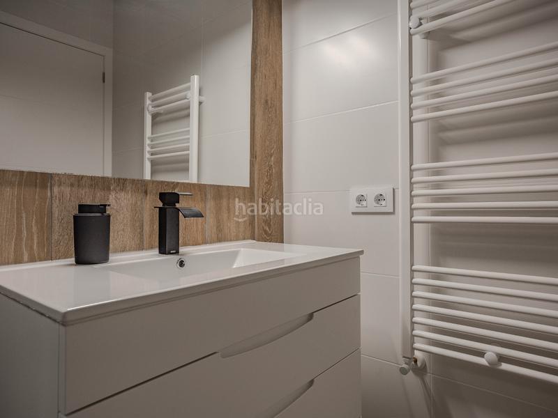 Foto e0b18702-6943-487b-bc1e-53dd83c312d3. Casa a schiera in avinguda països catalans 30 in Caldes de Malavella