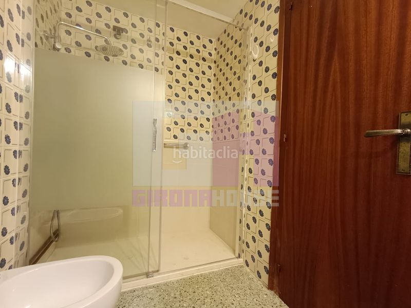 Foto f98e6057-0684-44a0-a0ba-058eb2c7a78d. Pis amb calefacció a Caldes de Malavella