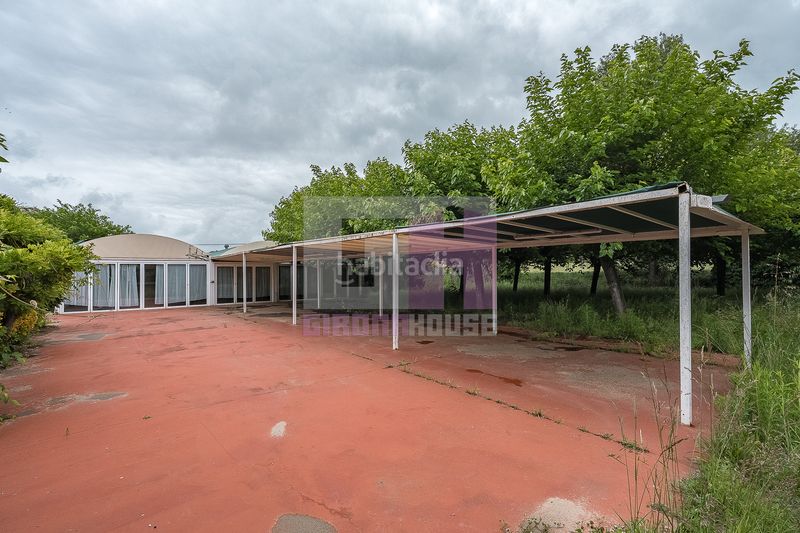 Foto b3e89ffb-e2e6-4699-b996-cbc01a7dfcaa. Casa amb xemeneia calefacció aparcament a Caldes de Malavella