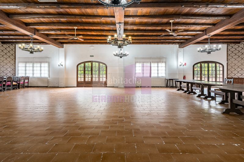 Foto bba3aeb5-0108-40ff-902c-2dd758da4655. Casa amb xemeneia calefacció aparcament a Caldes de Malavella