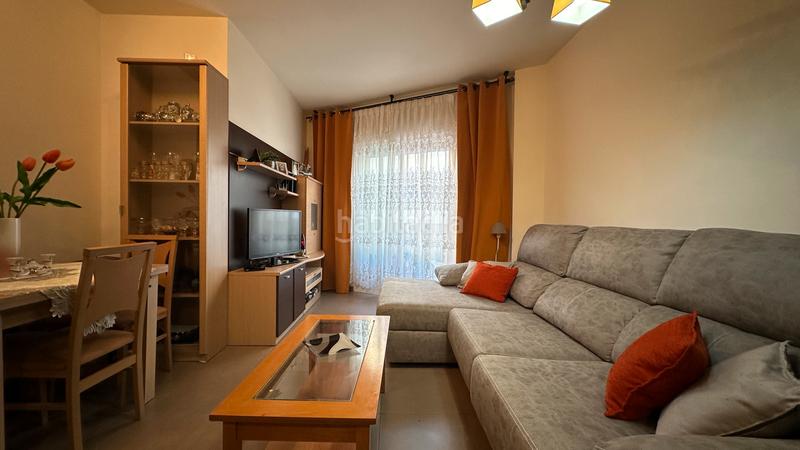 Foto 19af4a5c-b64d-49bf-90e2-8cabc64458bd. Piso  en venta en avda luis buñuel en Roquetas pueblo Roquetas de Mar