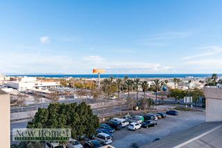 Appartement à Calle luis cernuda 37. Piso en venta en calle luis cernuda
