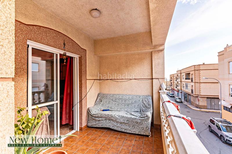 Foto dc7fcf16-0900-48d9-b72f-6d8f6f211fa4. Appartamento in calle luis cernuda 37 in Las Cabañuelas Vícar