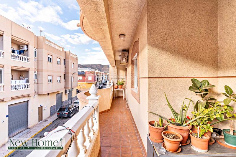 Foto ed0b4a41-ab8e-4c84-920d-2f12090a9490. Appartamento in calle luis cernuda 37 in Las Cabañuelas Vícar