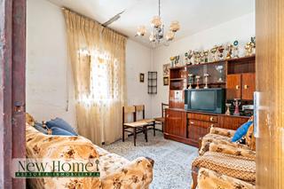 Maison  Calle la paz. Casa a reformar con gran parcela en viator