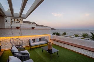 Piso  Calle del cedro. Elegancia y exclusividad frente al mar en aguadulce