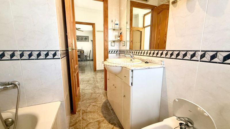 Foto 8920f4a5-5999-45ea-bdc1-cf0ea2bc32f2. Casa adossada a Roquetas pueblo Roquetas de Mar