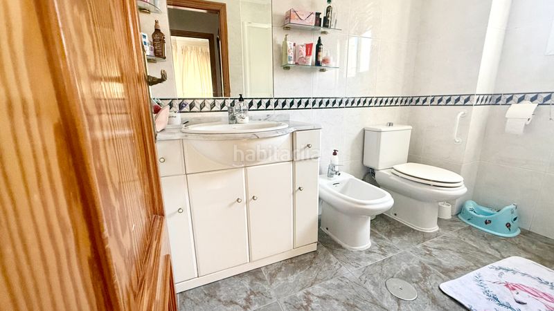 Foto ac8a4304-1e09-4cc2-86dc-c59a50909621. Casa adossada a Roquetas pueblo Roquetas de Mar