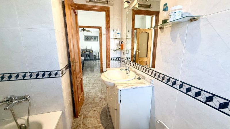 Foto e3eb412a-31cd-4bf1-943d-72837ad95303. Casa adossada a Roquetas pueblo Roquetas de Mar