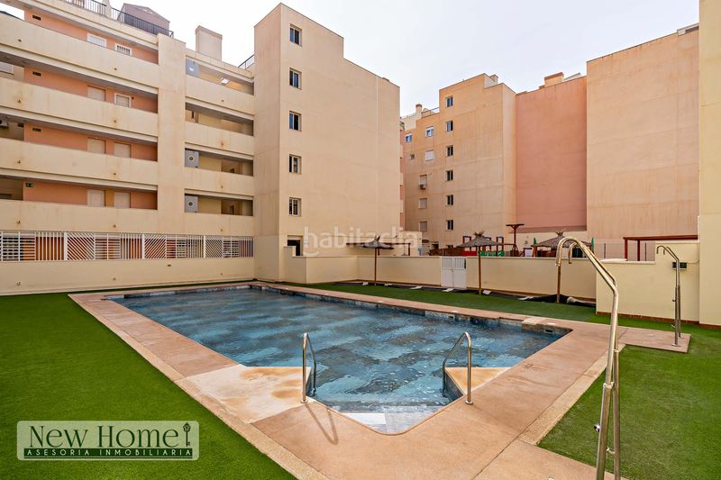 Foto 15cd1590-cff3-4ef1-a83f-a7d98c2cbaa7. Pis amb aparcament piscina a Roquetas pueblo Roquetas de Mar