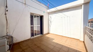 Duplex  Calle muluya. Se vende piso dúplex en roquetas pueblo