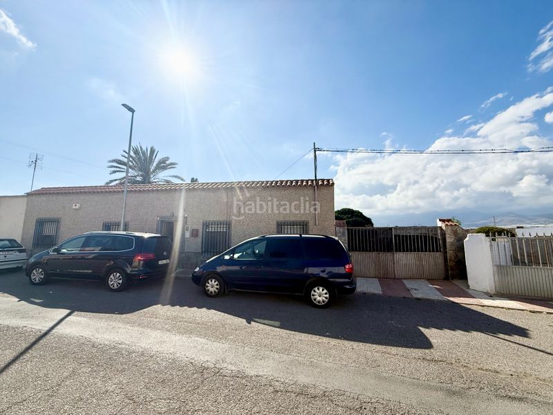 Foto f8355992-c29e-4b2f-b014-273e06afe784. Casa a Carretera Mojonera - Cortijos de Marín Roquetas de Mar