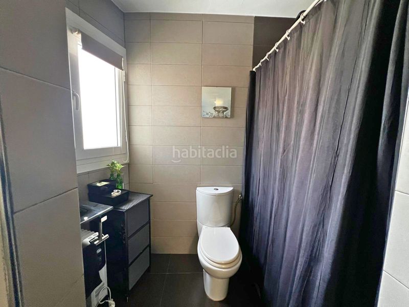 Foto d4f363be-de37-4266-833a-f0ed1b6a643e. Casa adossada a Roquetas pueblo Roquetas de Mar