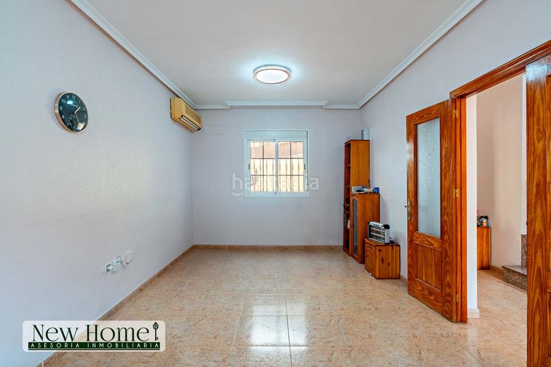 Foto b0ee82b8-62ed-41bd-8ab1-5d4ec3881cf2. Casa adossada a La Gangosa Vícar