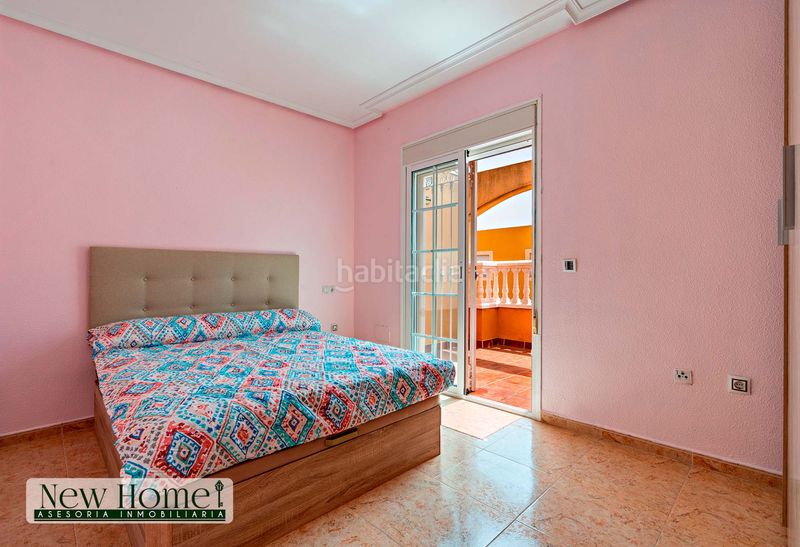 Foto df5da93c-a8fb-4be0-8584-65f7b8cd8376. Casa adossada a La Gangosa Vícar