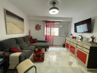 Etagenwohnung in Calle Argentina