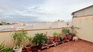Attique  Calle murillo. Se vende ático en la zona de pintor rosales – roquetas de mar