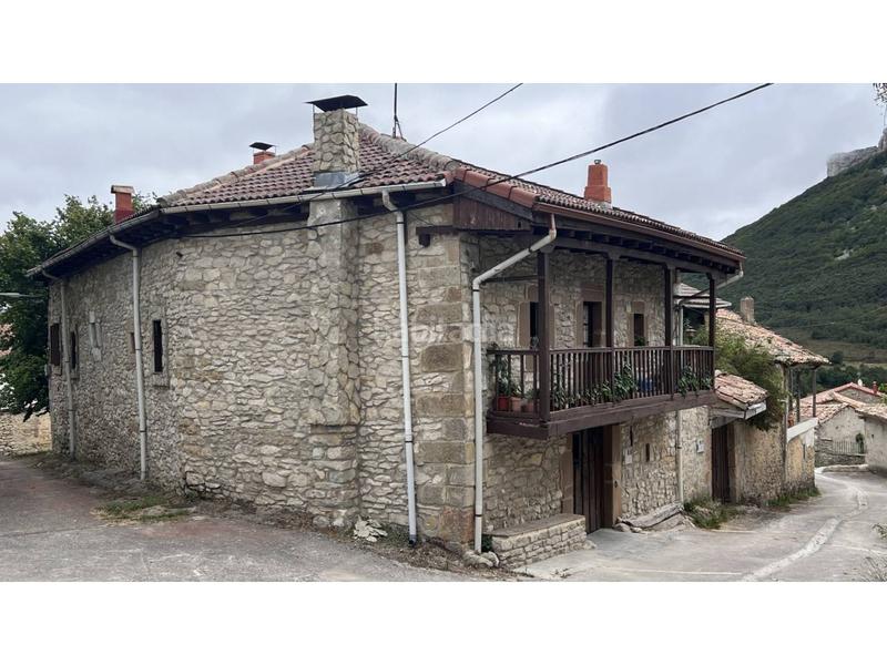 Foto 241f4f24-a375-4ef4-9627-677a61812cd0. Casa bifamiliare in real 4 in Merindad de Sotoscueva