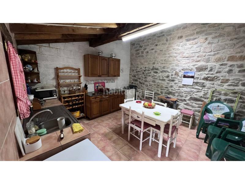 Foto dfbad3ad-a360-47d2-884b-459b718d7a01. Casa bifamiliare in real 4 in Merindad de Sotoscueva