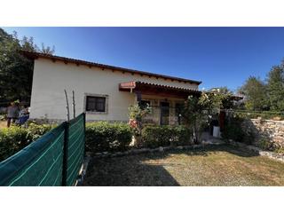 Casa a Barcenillas de cerezos 1. Casa unifamiliar de una planta con 1200m2 de terreno en barcenil