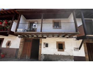 Casa a Los monteros 55. Casona tradicional en espinosa de los monteros