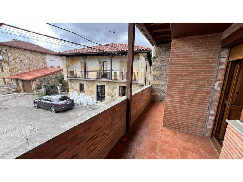 Foto 42effe08-2e19-41c3-b71f-69f7d0a89161. Casa in plaza los madrileños 4 in Merindad de Montija