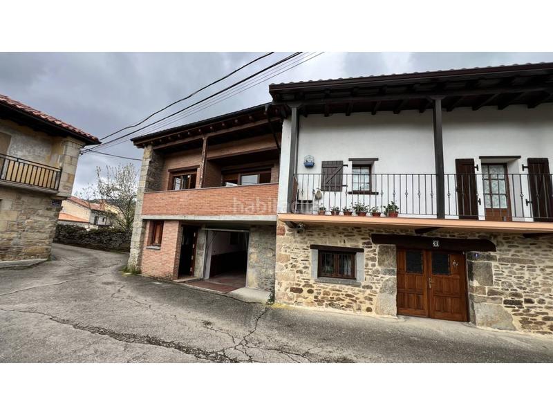 Foto 97aec408-b3f7-4509-9322-31ec0dd65257. Casa in plaza los madrileños 4 in Merindad de Montija