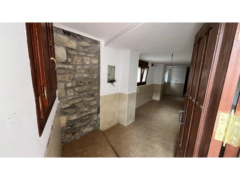 Foto 9c0df343-b315-4361-85ed-92aca018c4a6. Casa in plaza los madrileños 4 in Merindad de Montija