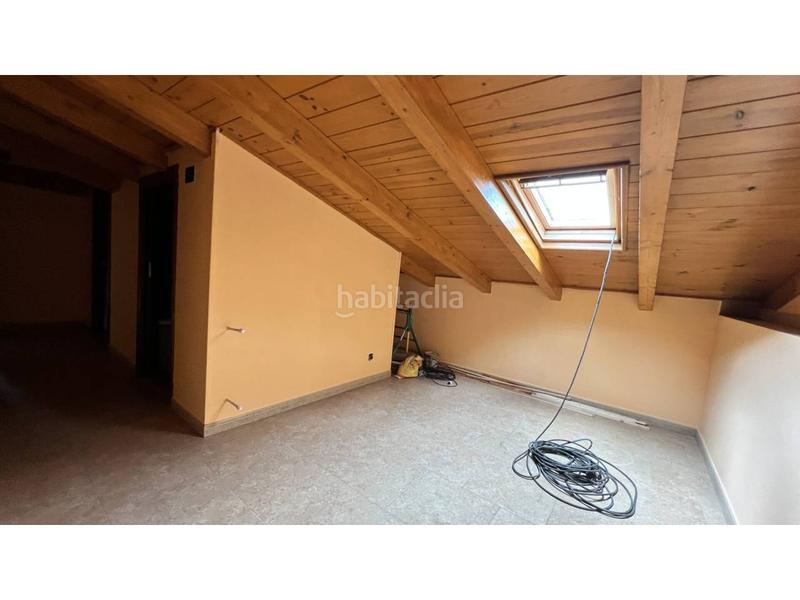 Foto ba010dc3-2403-48b7-9126-c4d4bb1e65ce. Casa in plaza los madrileños 4 in Merindad de Montija