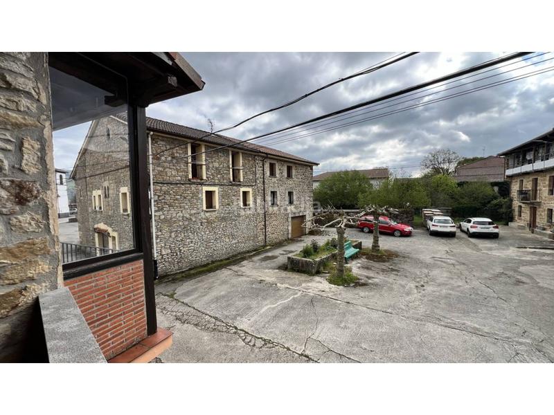 Foto c296a139-f9c9-414e-81fc-3fc08e79d4e7. Casa in plaza los madrileños 4 in Merindad de Montija