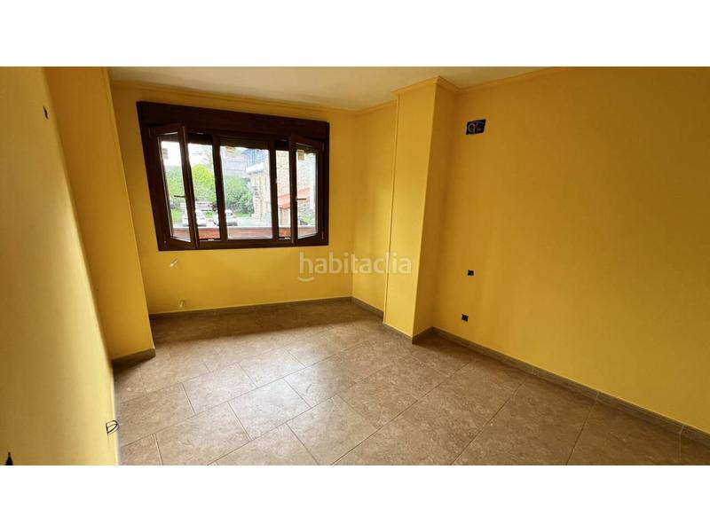 Foto d612aa26-25c8-43fd-87fc-ee6f13f02d12. Casa in plaza los madrileños 4 in Merindad de Montija