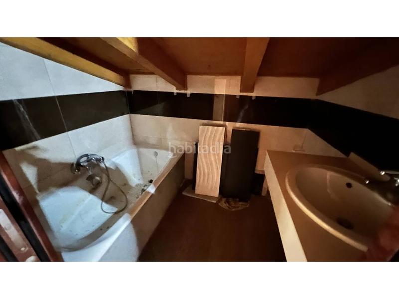 Foto f9c3c855-0599-4df4-aeee-f6203ee6b652. Casa in plaza los madrileños 4 in Merindad de Montija