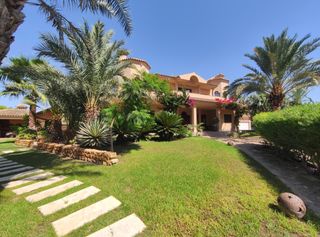 Chalet à Alzabares. Âââ magnifico chalet !!!! en elche, todo lo que usted esta busca