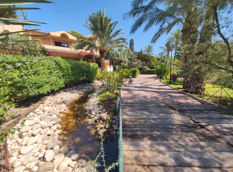 Foto 0473097f-5249-426c-be6c-f6d0a490eb1b. Chalet avec parking piscine dans Alzabares Elche / Elx